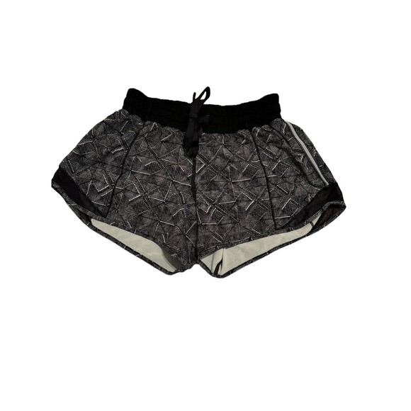 Lululemon Hot Hotty Short 4" Alpine White Black - Picture 1 of 3